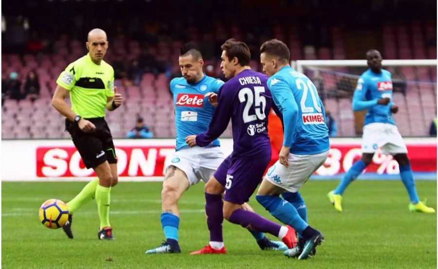 0:1 Niederlage gegen Juventus, Out in der Champions League und nun ein 0:0 gegen Fiorentina: Bei Napoli läuft derzeit nicht viel zusammen. Trotzdem verbleibt das Team von Trainer Sarri noch auf dem zweiten Platz.