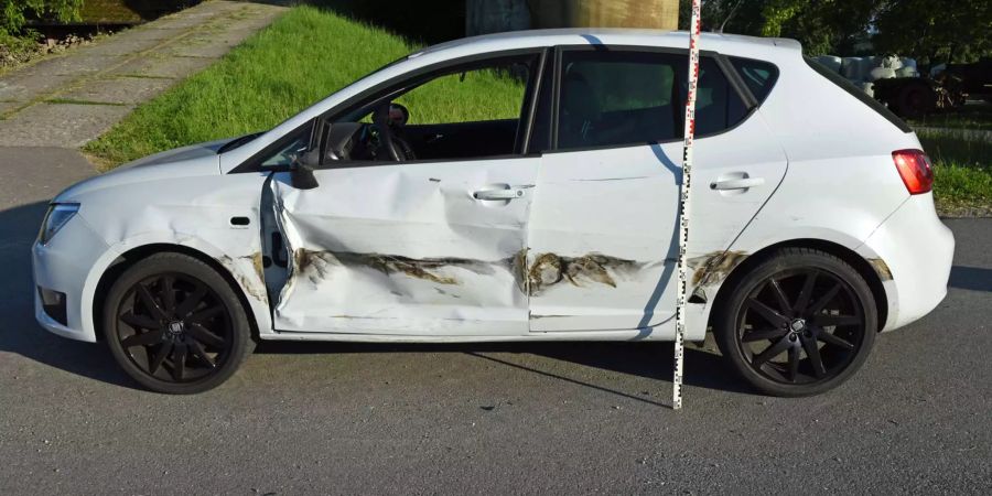 Zweites beschädigtes Auto - Community