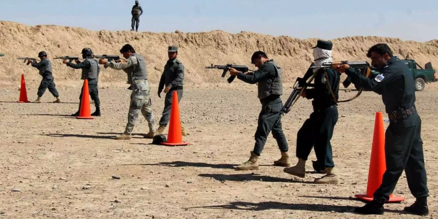 Die Taliban stimmen der dreitägigen Waffenruhe in Afghanistan zu.