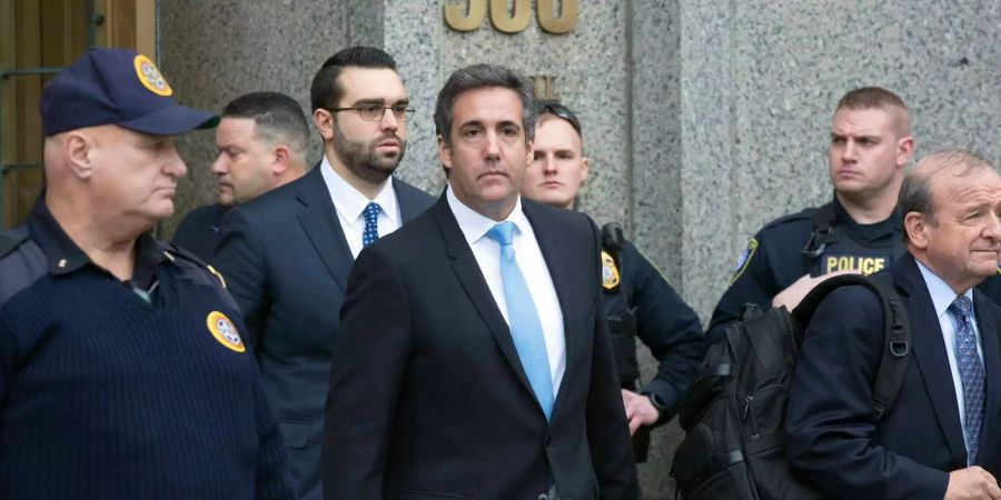 Michael Cohen macht von seinen Aussageverweigerungsrecht Gebrauch.