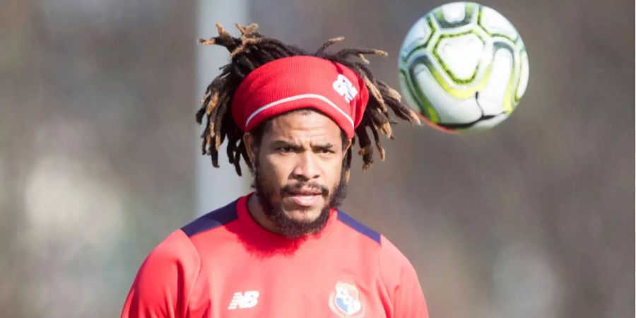 Roman Torres ist auch im Training gestern in Emmen fokussiert.