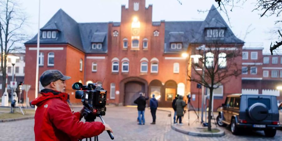 Man glaubt, dass Puigdemont in diesem Haus in Neumünster festgehalten wird.