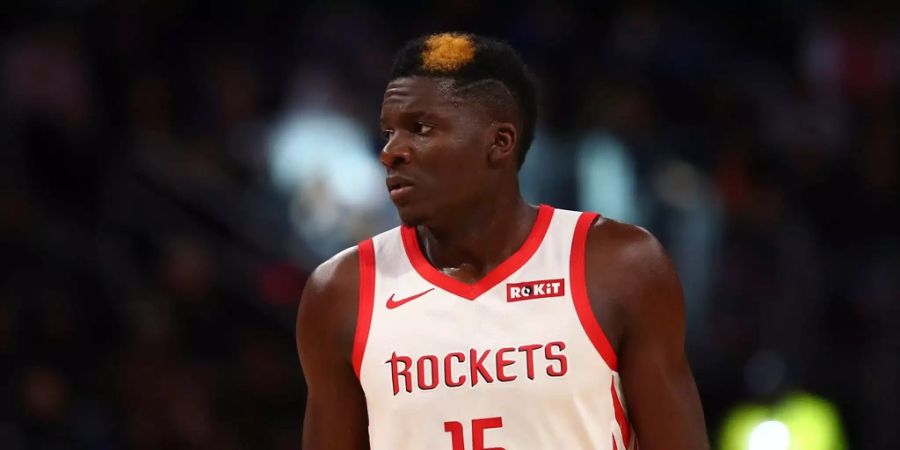 Clint Capela im Einsatz bei den Houston Rockets.