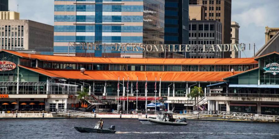 Das Jacksonville Landing, ein Einkaufskomplex in der Innenstadt von Jacksonville.