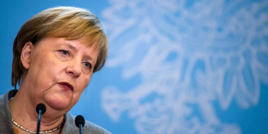 Bundeskanzlerin Angela Merkel äussert sich bei einer Pressekonferenz.