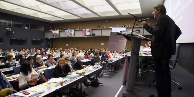 Bern - Gewerkschaftsbund sagt Ja zu AHV-Steuer-Deal