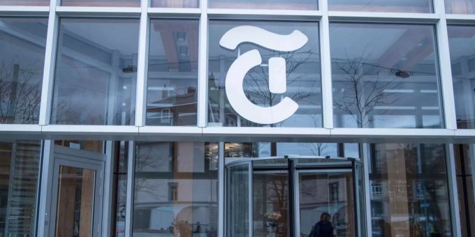 Der Prepress-Bereich von Tamedia organisiert sich neu. Blick auf den Eingangsbereich der Tamedia