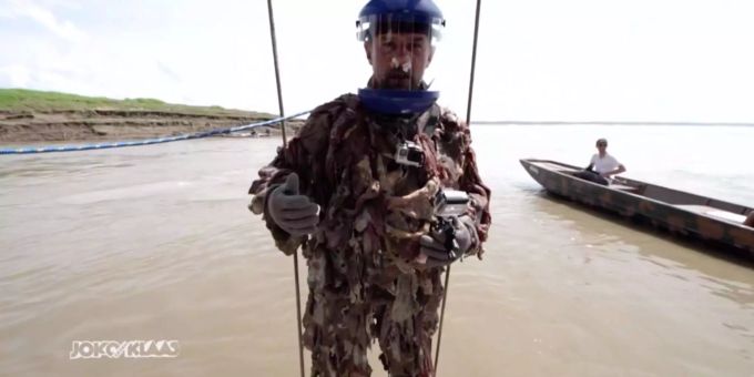 «Das Duell um die Welt» - Mutprobe extrem: Klaas wird zu Piranha-Futter