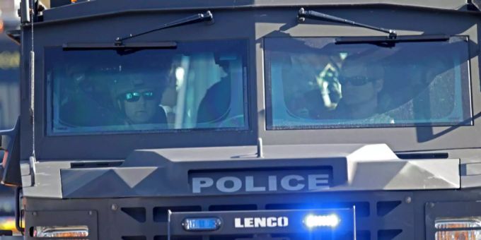 Täter war erst 19 - Tödliche Schüsse an Schule in Florida