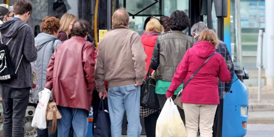 Die mit Abstand meisten Fahrten gab es erneut im Nahverkehr (ÖPNV): 11,4 Milliarden waren es 2018 und damit 0,5 Prozent mehr als ein Jahr zuvor. Foto: Jan Woitas