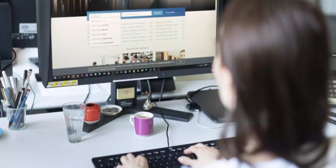 Im Jahr 2023 arbeiteten 22,7 Prozent der erwerbstätigen Frauen zu einem Teilzeitbeschäftigungsgrad von unter 50 Prozent. (Symbolbild) teilzeitarbeit frauen