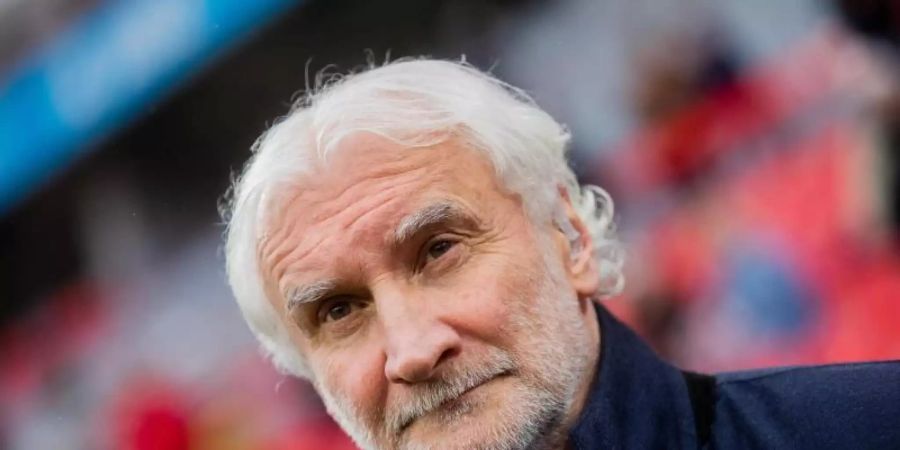 Klare Devise von Leverkusens Sportchef Rudi Völler: Weit kommen in der Europa League. Foto: Rolf Vennenbernd/dpa