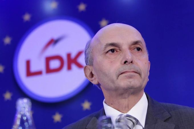 Isa Mustafa von der konservativen Demokratischen Liga des Kosovos (LDK) Isa Mustafa