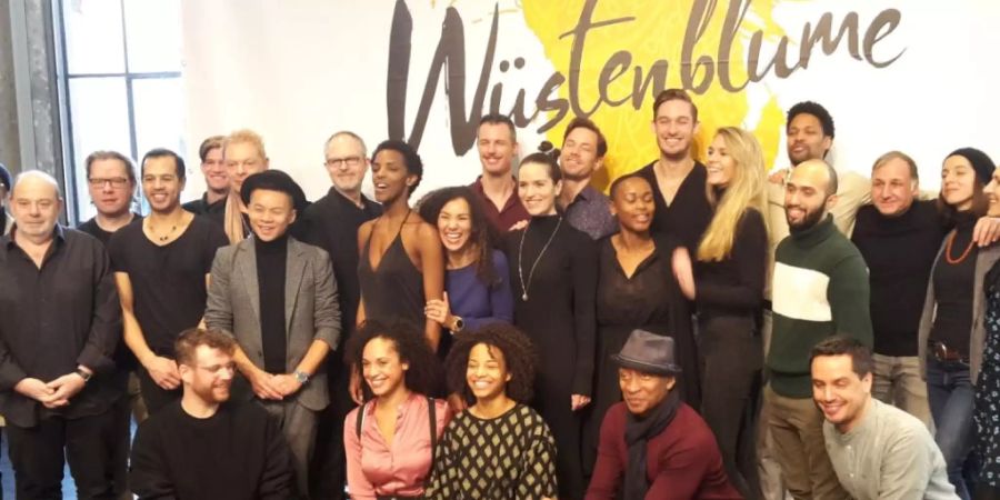 Das Team der St. Galler Musical-Produktion «Wüstenblume»: Die Proben für die Uraufführung am 22. Februar haben begonnen.