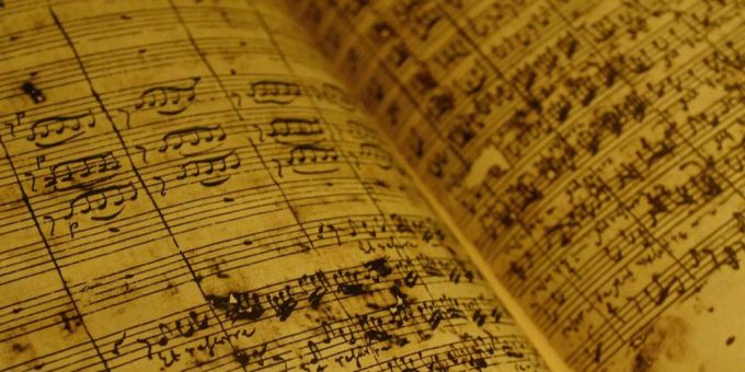 Die Komponisten sollen sich mit Beethovens Bezug auf Johann Sebastian Bach auseinandersetzen. Johann Sebastian Bach