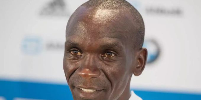 Träumt von Olympia-Gold im Marathon: Eliud Kipchoge. Foto: Arne Immanuel Bänsch/dpa Träumt von Olympia-Gold im Marathon: Eliud Kipchoge. Foto: Arne Immanuel Bänsch/dpa