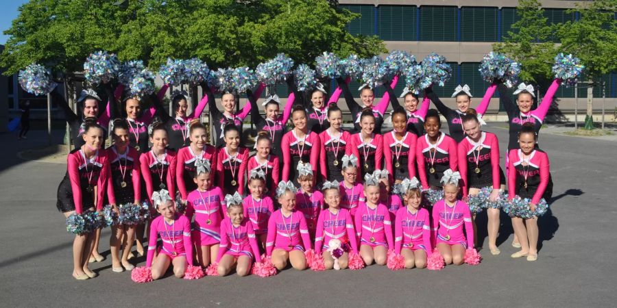 Pink Ladies Cheer Uster