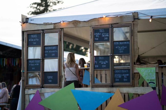 Das Küchenteam sorgt für leckere Menüs; für den Open-Air-Samstag ist sogar ein Gourmetticket erhältlich. Sounds of Garden Dottikon