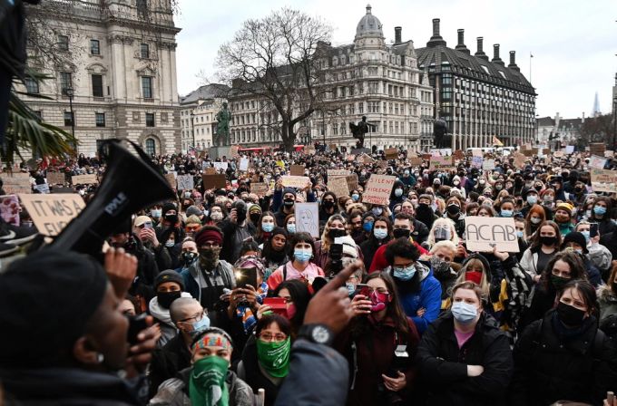 Der Fall der von einem Polizisten ermordeten Sarah Everard hatte für Entsetzen und Proteste gesorgt. (Archivbild) Proteste London Sarah Everett