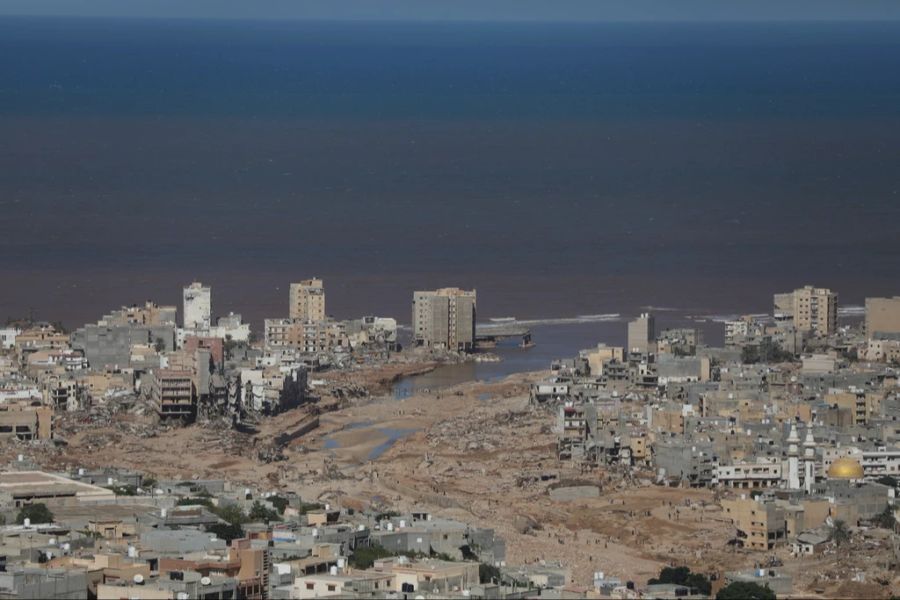 Heftige Unwetter richteten in der libyschen Stadt Darna am Sonntag grosse Schäden an.