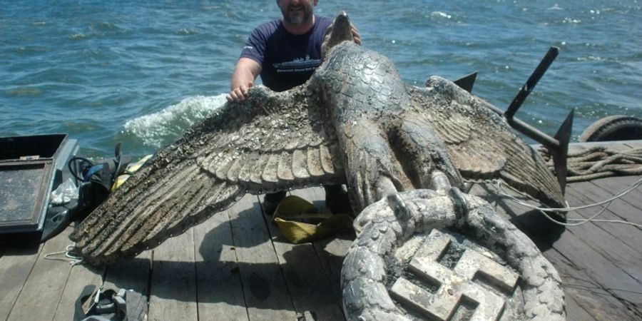 Vor Montevideo geborgener NS-Adler