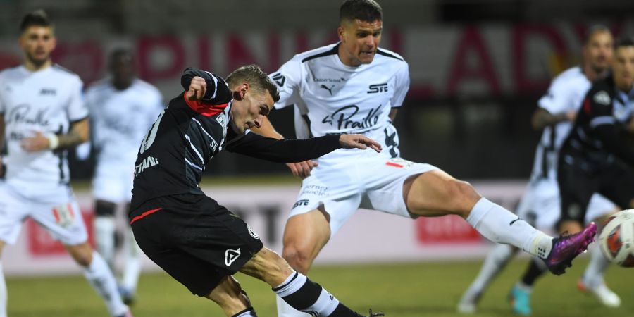 Mattia Bottani (l.) bei einem Abschluss.