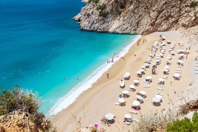 Die Strände an der Türkischen Riviera lassen das Ferienherz höherschlagen. Sommerferien