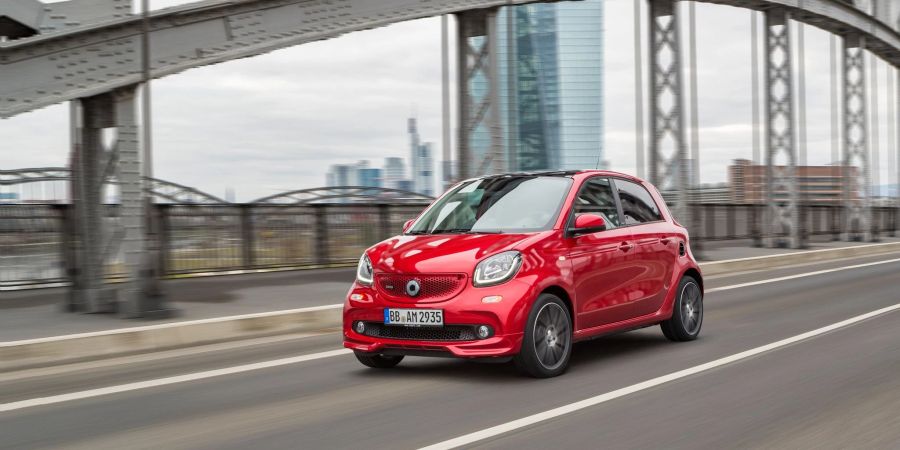 Muskelzwerg: Vom Kleinwagen legte Smart auch eine Version in Zusammenarbeit mit dem Tuner Brabus auf.