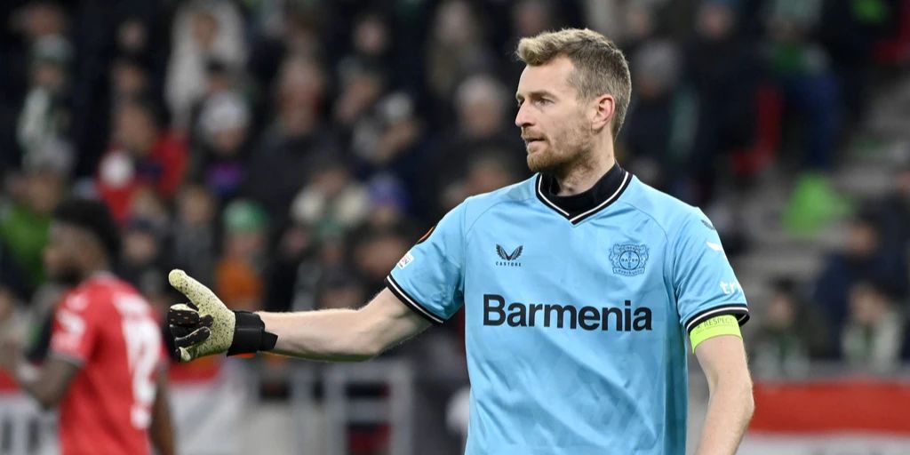 Lukas Hradecky’s Heart-Stopping Encounter with a Bear During Training