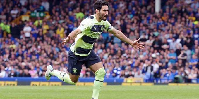 Belohnte sich mit einem Doppelpack: Ilkay Gündogan feiert seinen Treffer zum 3:0. Manchester City