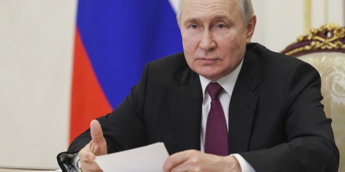 Mega-Panne - Putins geheimes Kriegspapier aus Versehen veröffentlicht
