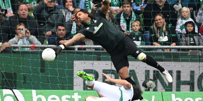 «Willkür» - Ex-Torwart Tim Wiese klagt gegen Stadionverbot in Bremen