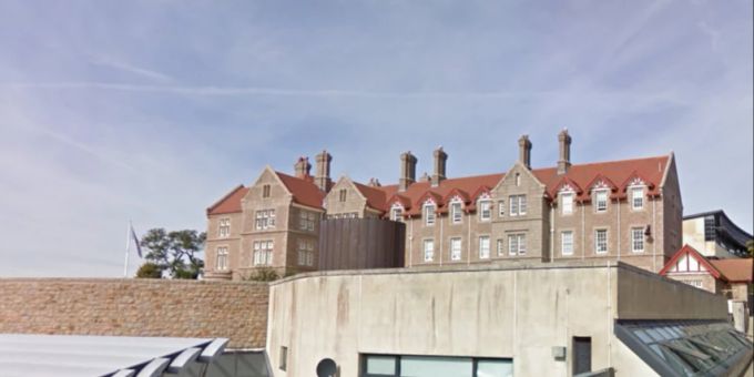 Das Gebäude des Jersey College for Girls in England. Jersey College for Girls