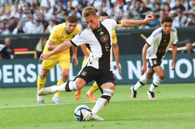Joshua Kimmich beim Spiel des DFB gegen die Ukraine. Joshua Kimmich Ukraine dfb