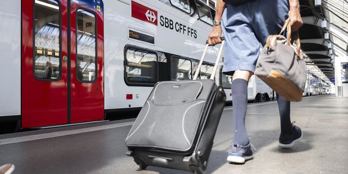 Vor allem der Freizeit- und der Regionalverkehr auf der Schiene erreichen dieses Jahr Rekordwerte. (Symbolbild) Freizeit- und der Regionalverkehr