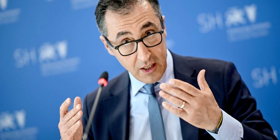 «Nachhaltig wirtschaften muss sich lohnen», sagt Bundesagrarminister Cem Özdemir (Grüne).