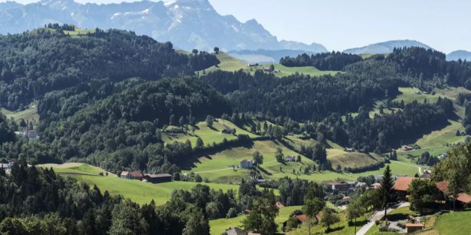 Blick aufs Appenzellerland. Appenzzellerland Zubringer