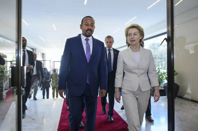 Friedennobelpreisgewinner Abiy Ahmed (l.) und Ursula von der Leyen (r.) in Äthiopien. äthiopien