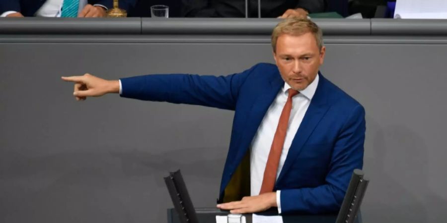 Da lang: FDP-Chef Lindner im Bundestag