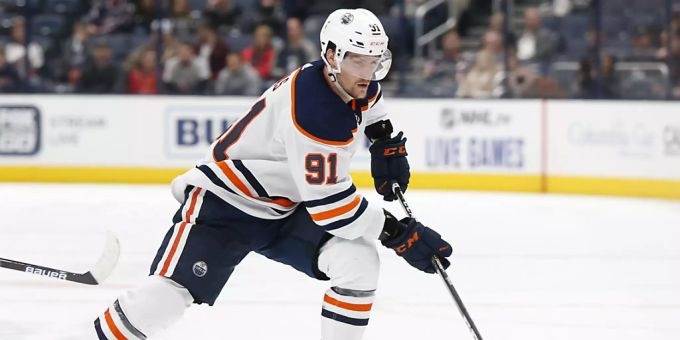 Gaëtan Haas kann mit Edmonton gegen die St. Louis Blues nicht viel ausrichten. NHL