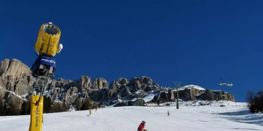 Italiens Ministerpräsident Guiseppe Conte geht nicht davon aus, dass in diesem Winter ein Skiurlaub in seinem Land möglich sein wird. Foto: Florian Sanktjohanser/dpa-tmn/Archiv