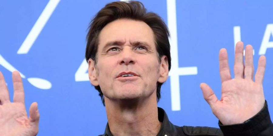 Schauspieler Jim Carrey macht als Zeichner von sich Reden. Foto: Claudio Onorati/AP/dpa