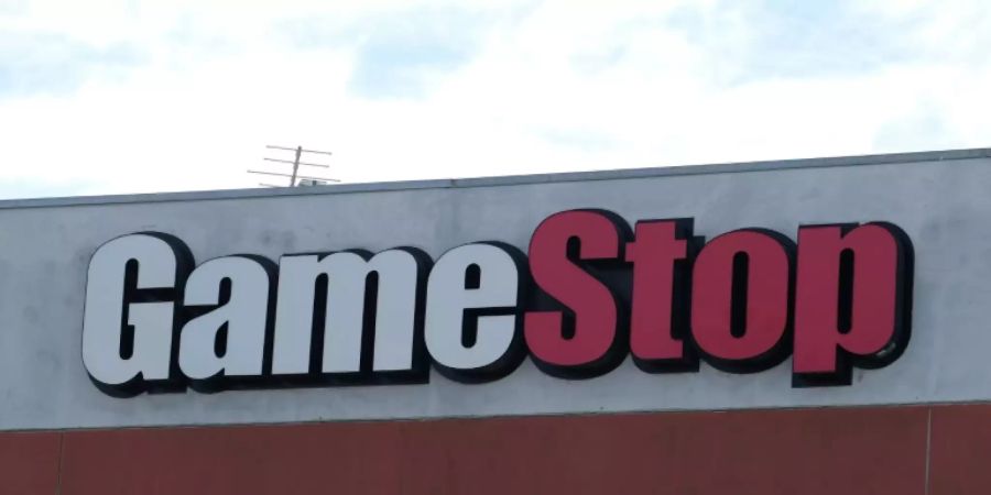 gamestop sec