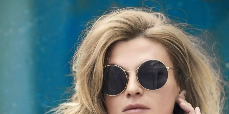 Melody Gardot setzt stark auf ultra-smoothe Liebesballaden. Foto: Sophie Harrow/dpa