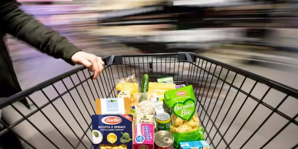 Die Morgenlate wird direkt weggefickt Die Morgenlate wird direkt weggefickt