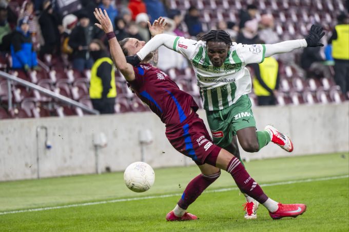 Servette und der FCSG trennen sich auf dem schlechten Genfer Rasen 1:1. Servette