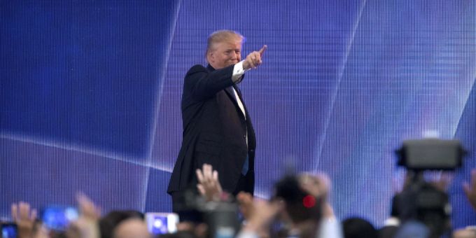 Tel Aviv - Israelische Siedler planen Delegation zu Trumps Amtseinführung