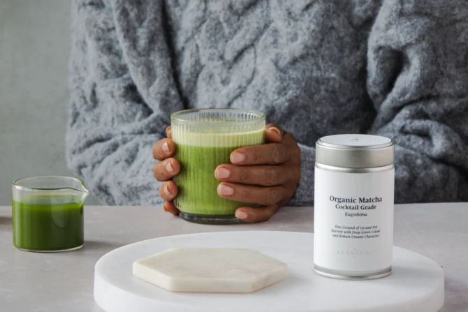 Hände Tee Becher Matcha
