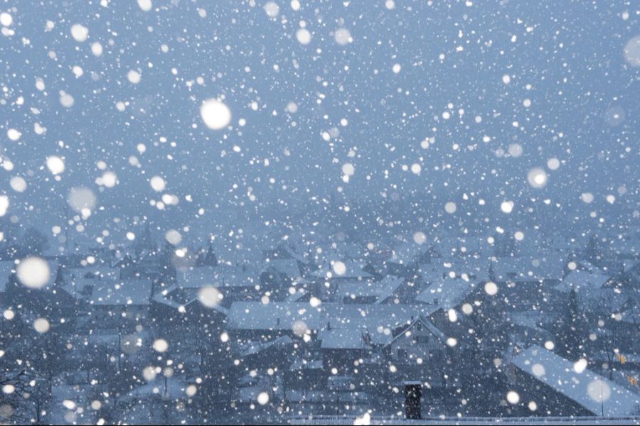 Trotz kalter Temperaturen wird es in den Niederungen, wie hier in Andelfingen, am Wochenende wohl kaum zu Schneefall kommen. (Archivbild)