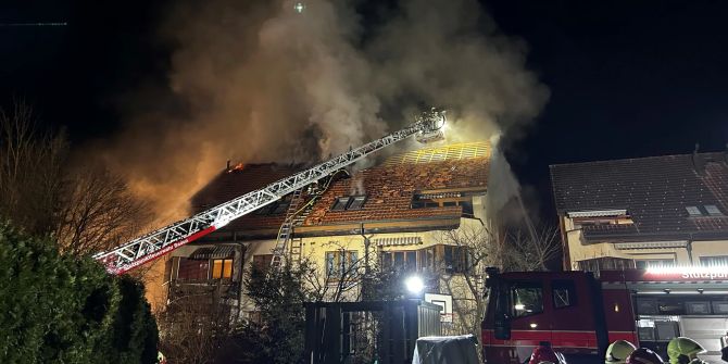 Brand in Mehrfamilienhaus